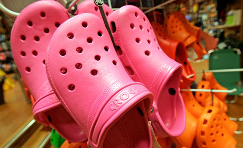 Производитель обуви Crocs нашел способ продолжить работу в РФ