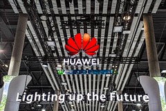 Стало известно об отказах Huawei продавать свой товар в магазинах России
